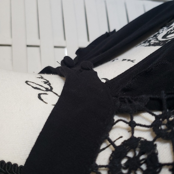 Free People Elegant Black Shoulder Lace Oversized  Women's Top Size M - Picture 6 of 7